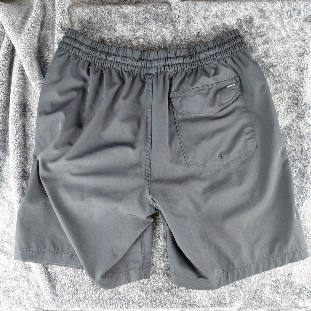 Hurley Mens Board Shorts Gray Logo Swim Trunks‎ Elastic Waist Large 8in Inseam